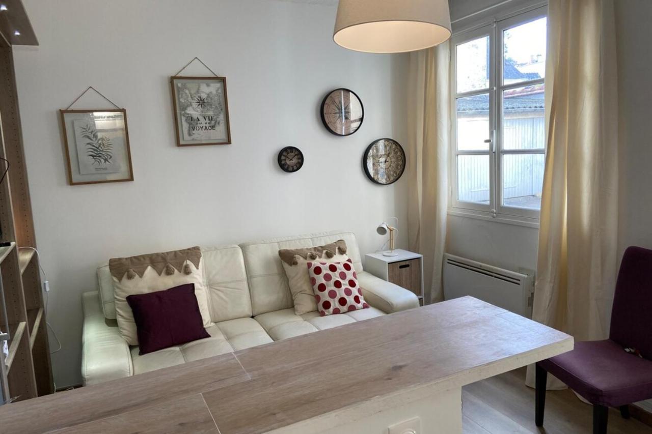 Agreable Appart'Hotel Smart Cosy Proche Commerces Fontainebleau Exterior foto